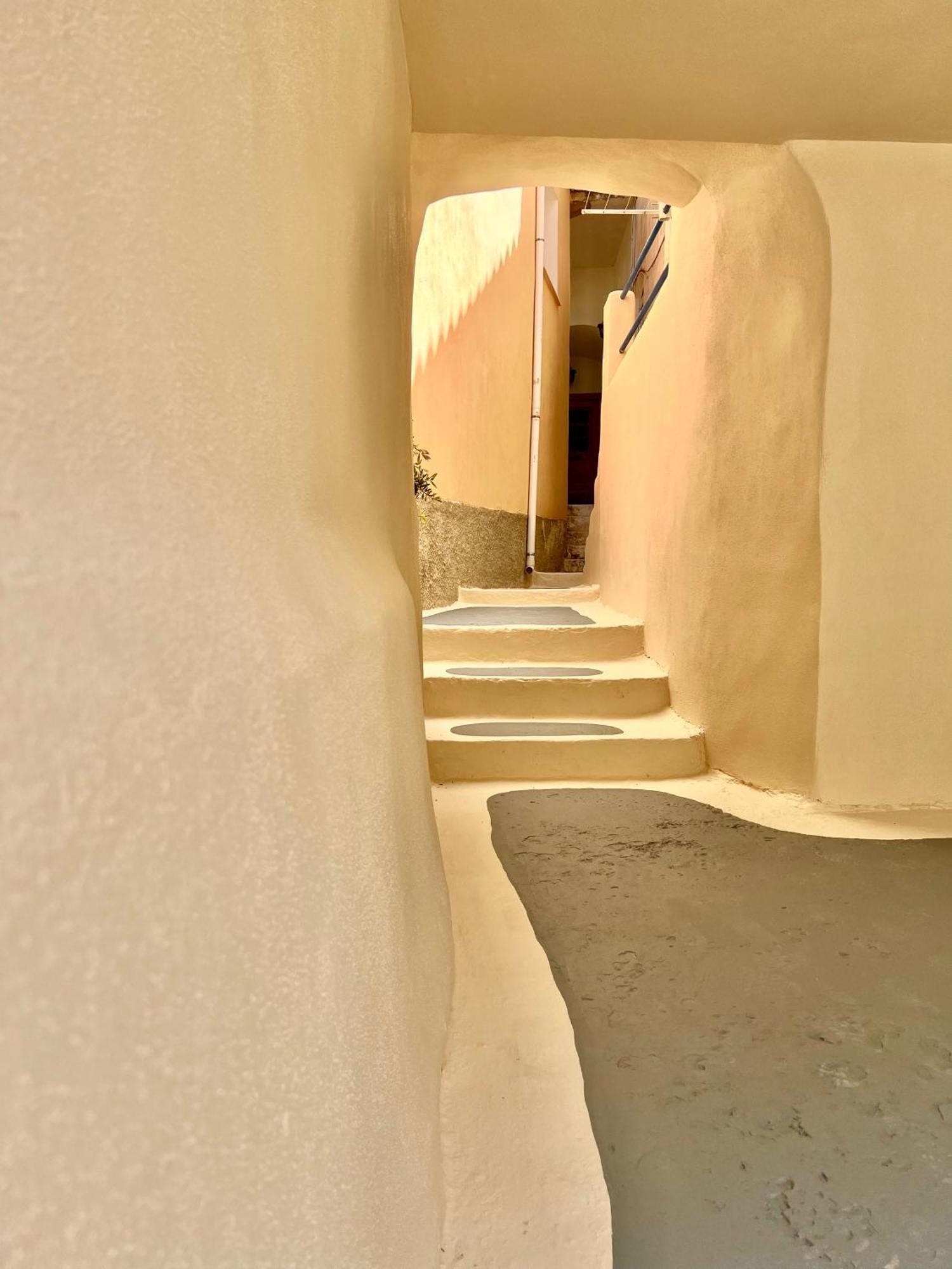 Camara'S Gem Poros Town Exterior foto